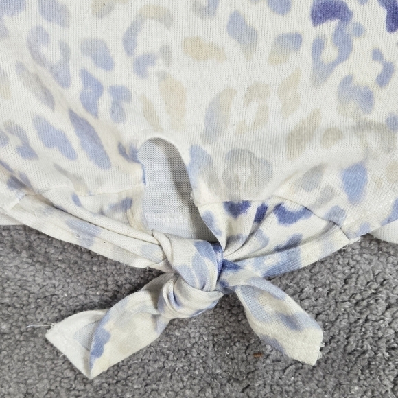 Chico's Blue Cream Abstract Floral Leopard Print Tie Front Dolman Sleeve Top - Picture 6 of 9